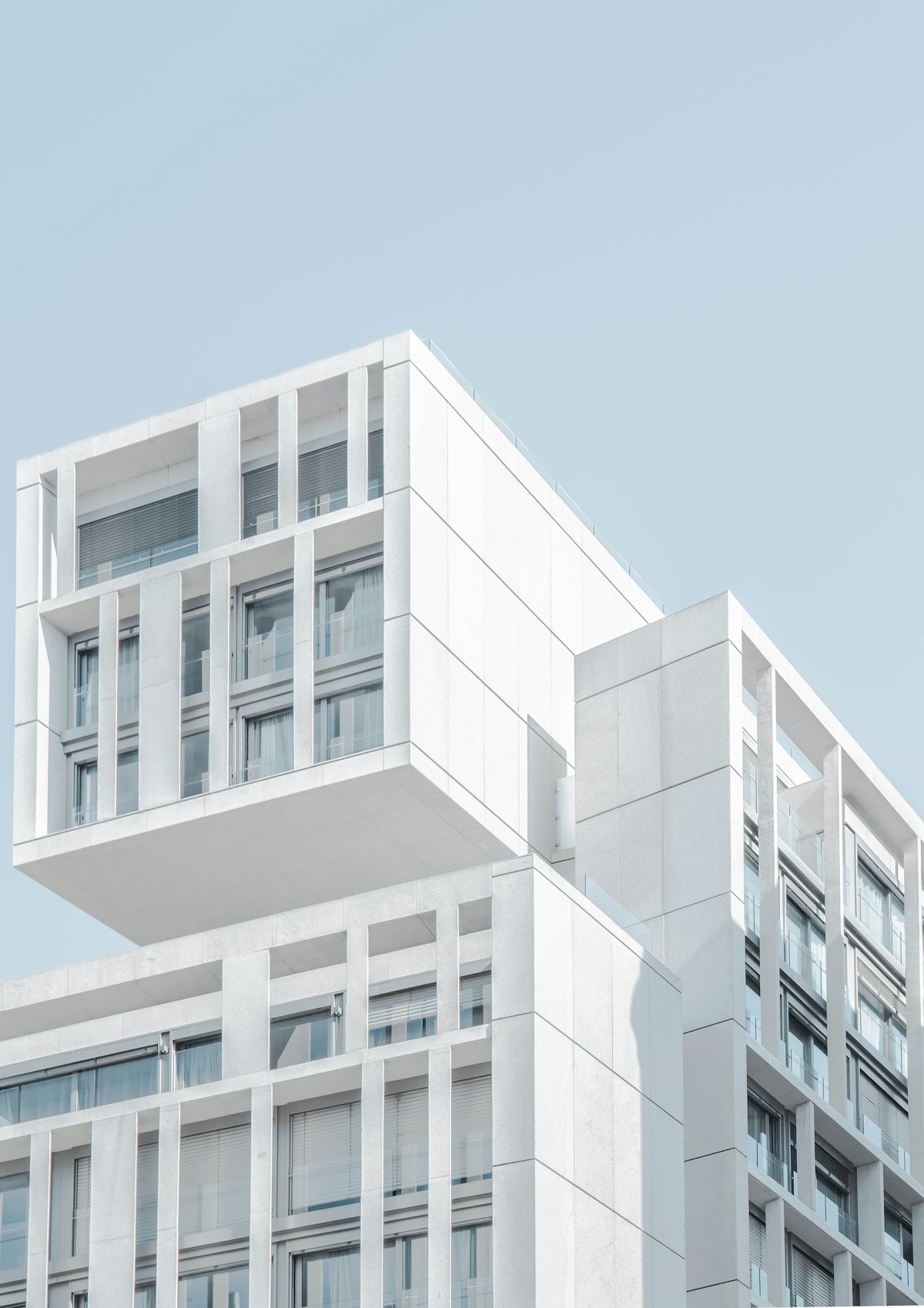 Studi Kasus: Renovasi Fasad Ruko Menjadi Tampilan Modern